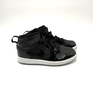Jordan Little Kids 1 Mid SE